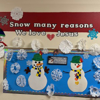 snowmen and snowflakes on a sign that reads Snow many reasons we love Jesus